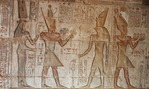 Ein Relief aus dem Hathor-Heiligtum